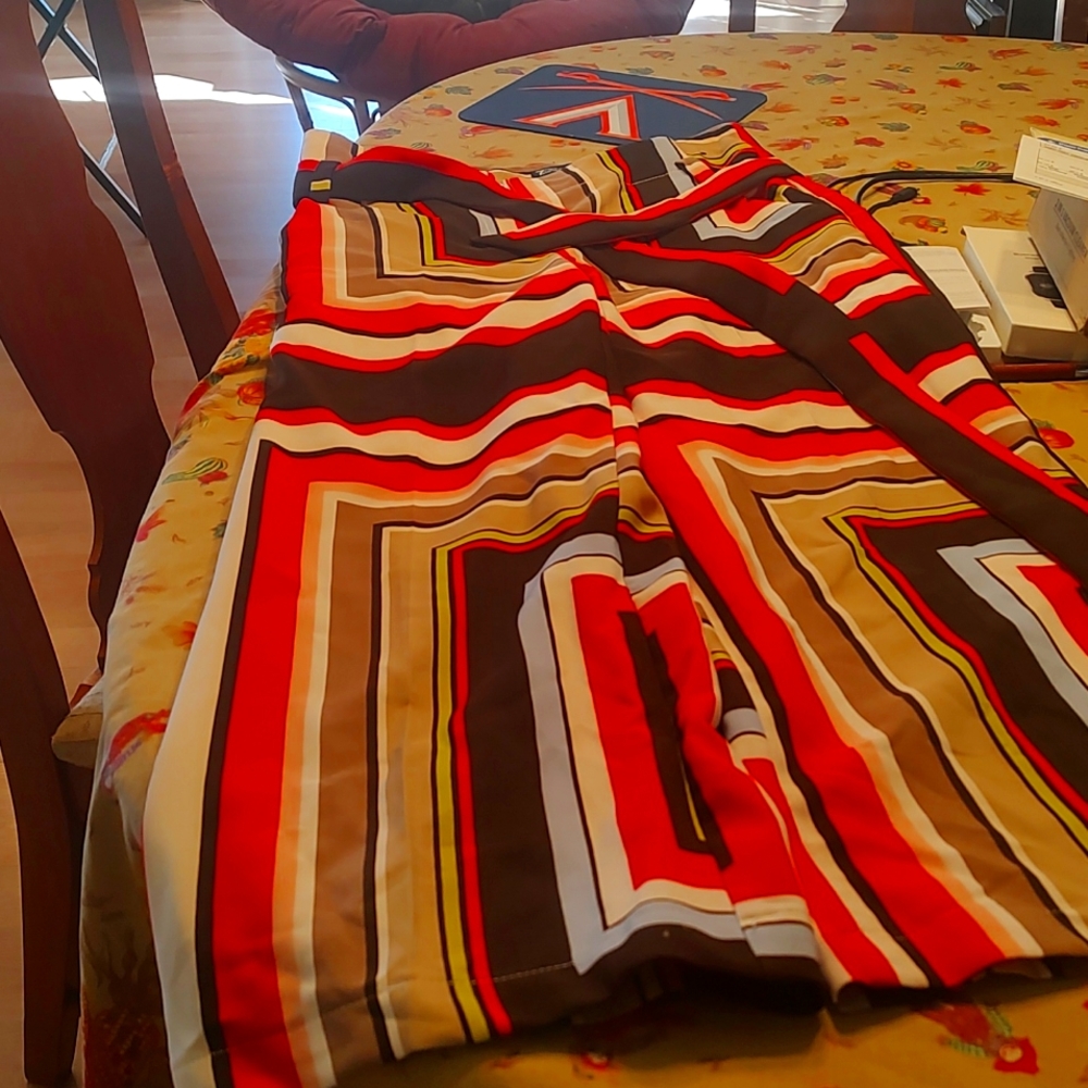 Gorgeous flare leg slacks only worn once.